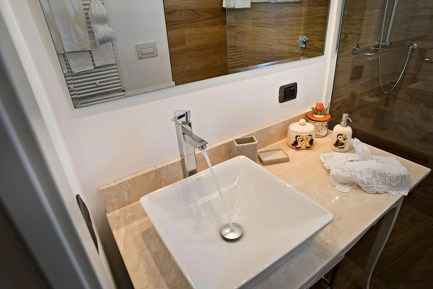 Ad My Home Cortona 0*,